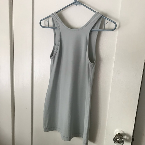 Lululemon 🍋 Front Racer Tank - Picture 5 of 7